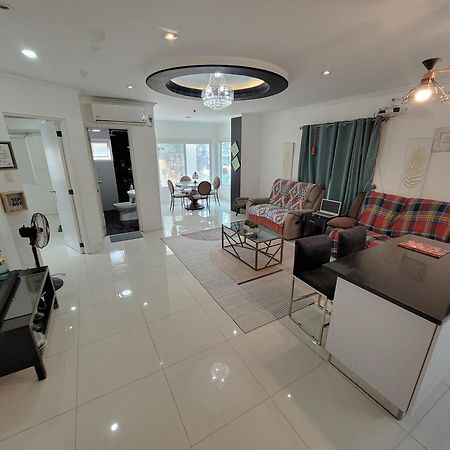 Lucky Suite Kandi 2 bedrooms Angeles Esterno foto