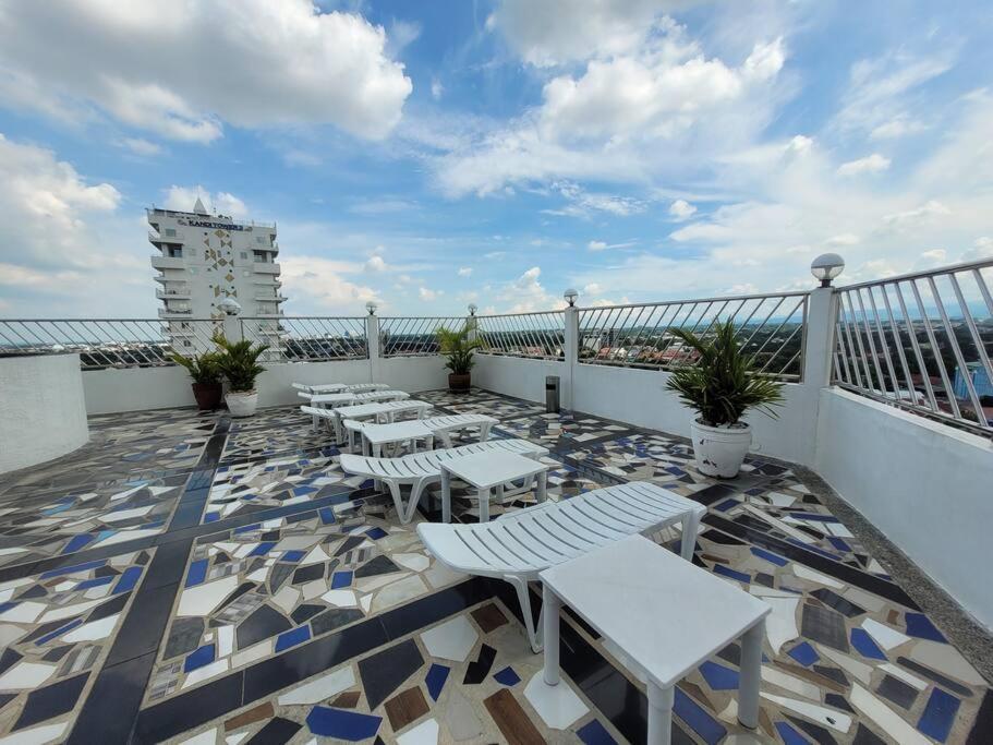 Lucky Suite Kandi 2 bedrooms Angeles Esterno foto
